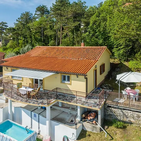 Σπίτι διακοπών Elisa Mit Eigenem Pool